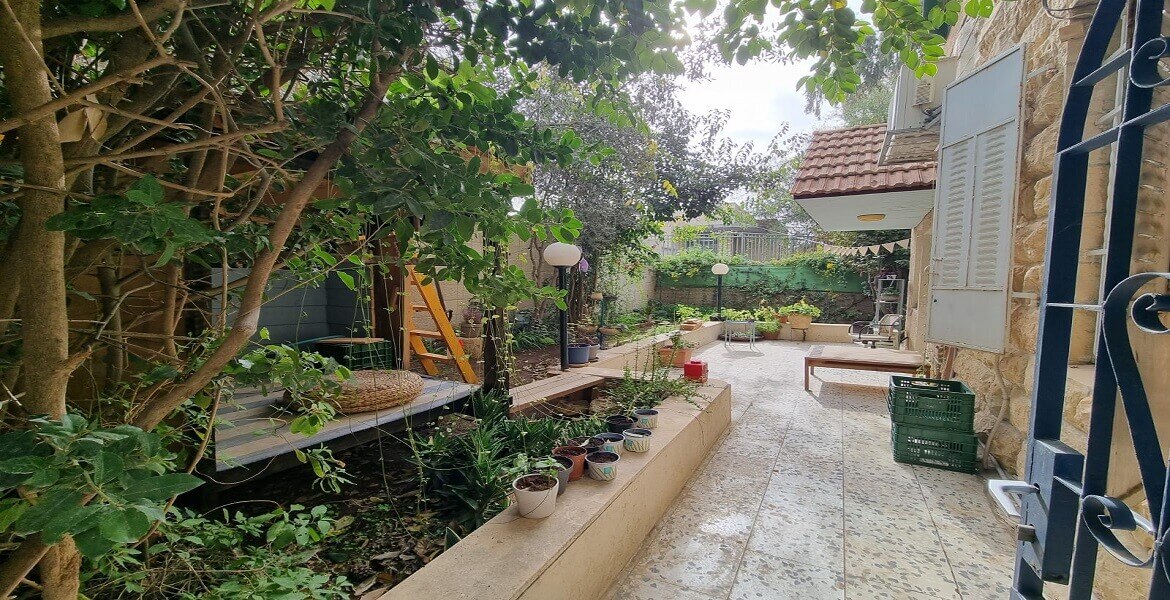 Private building for sale Baka Jerusalem Real Estate T&T