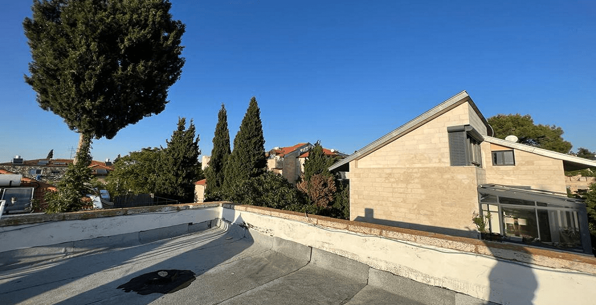 Private building for sale Baka Jerusalem Real Estate T&T