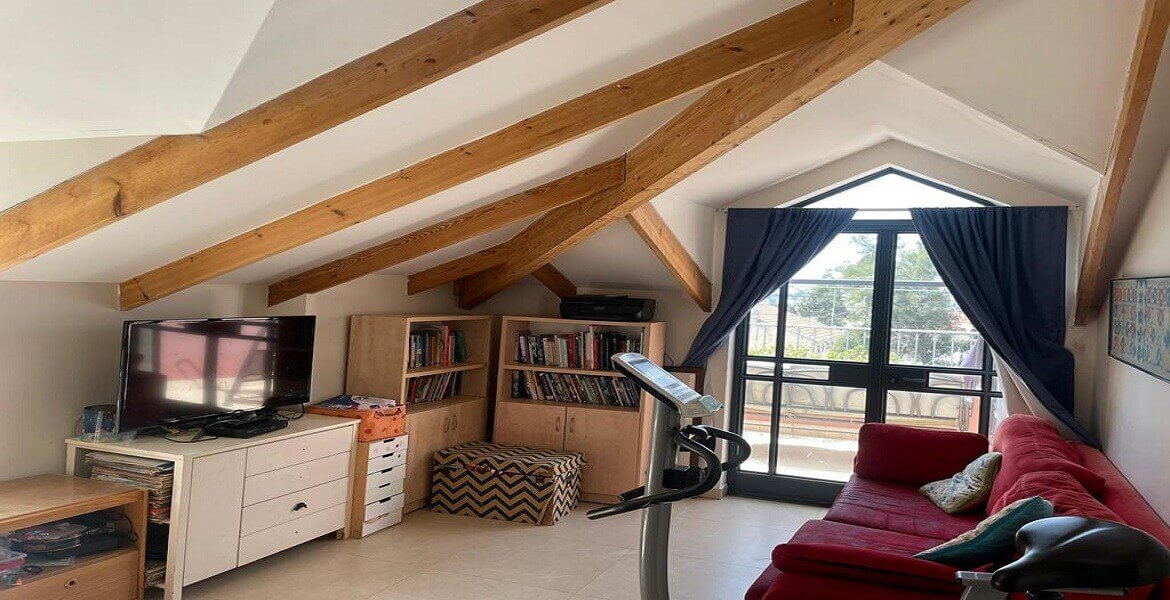 Beautiful apartment for sale Baka Jerusalem Real Estate T&T