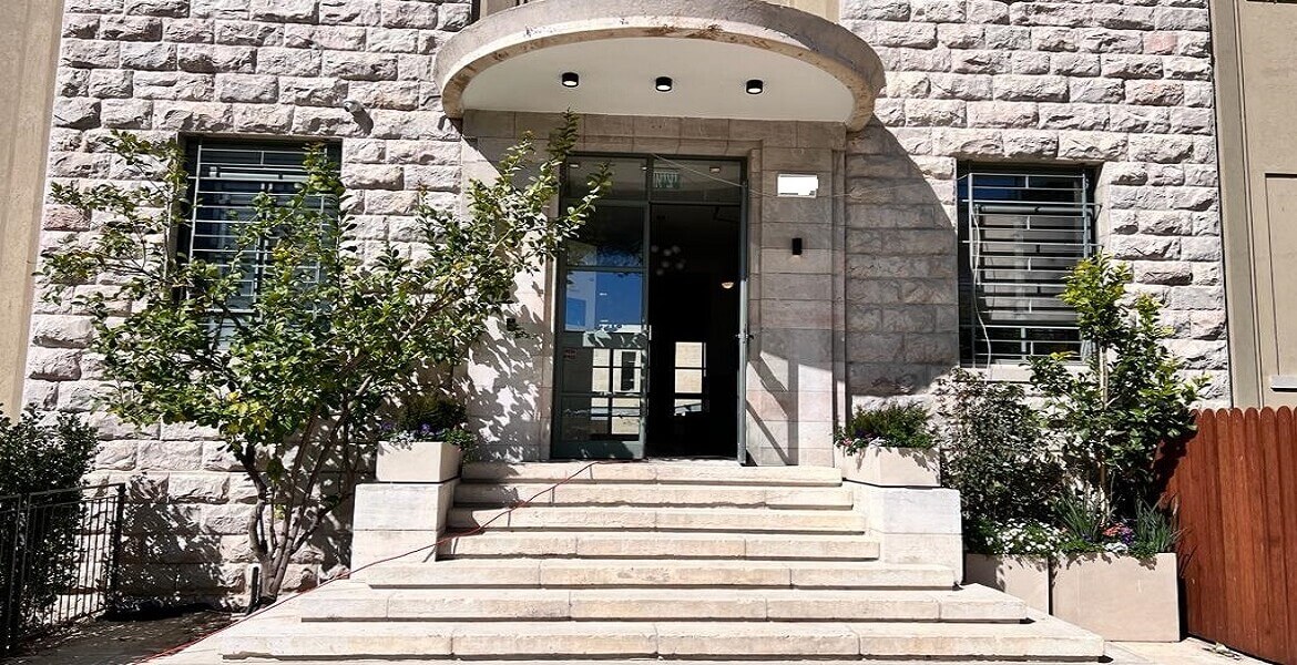 Modern new loft with garden Baka Jerusalem Real Estate T&T