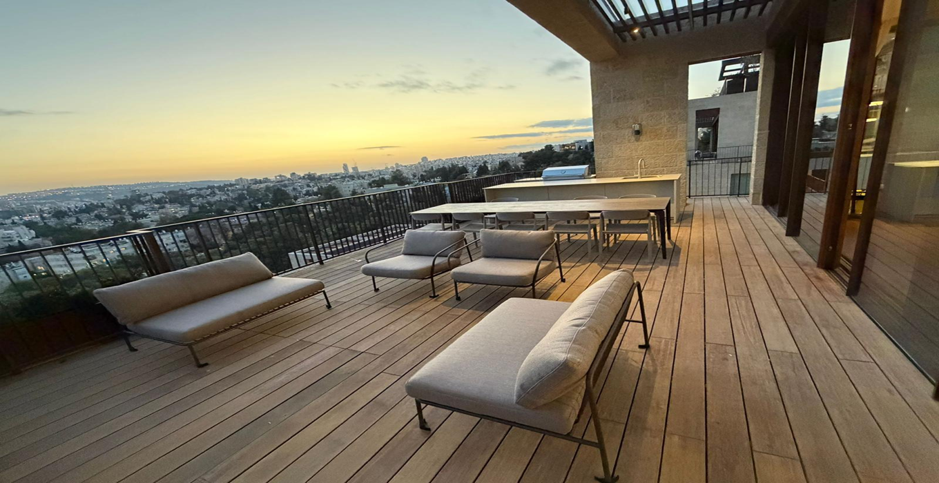 Trophy Penthouse With A Private Pool & Hotel Facilities For Rent ...