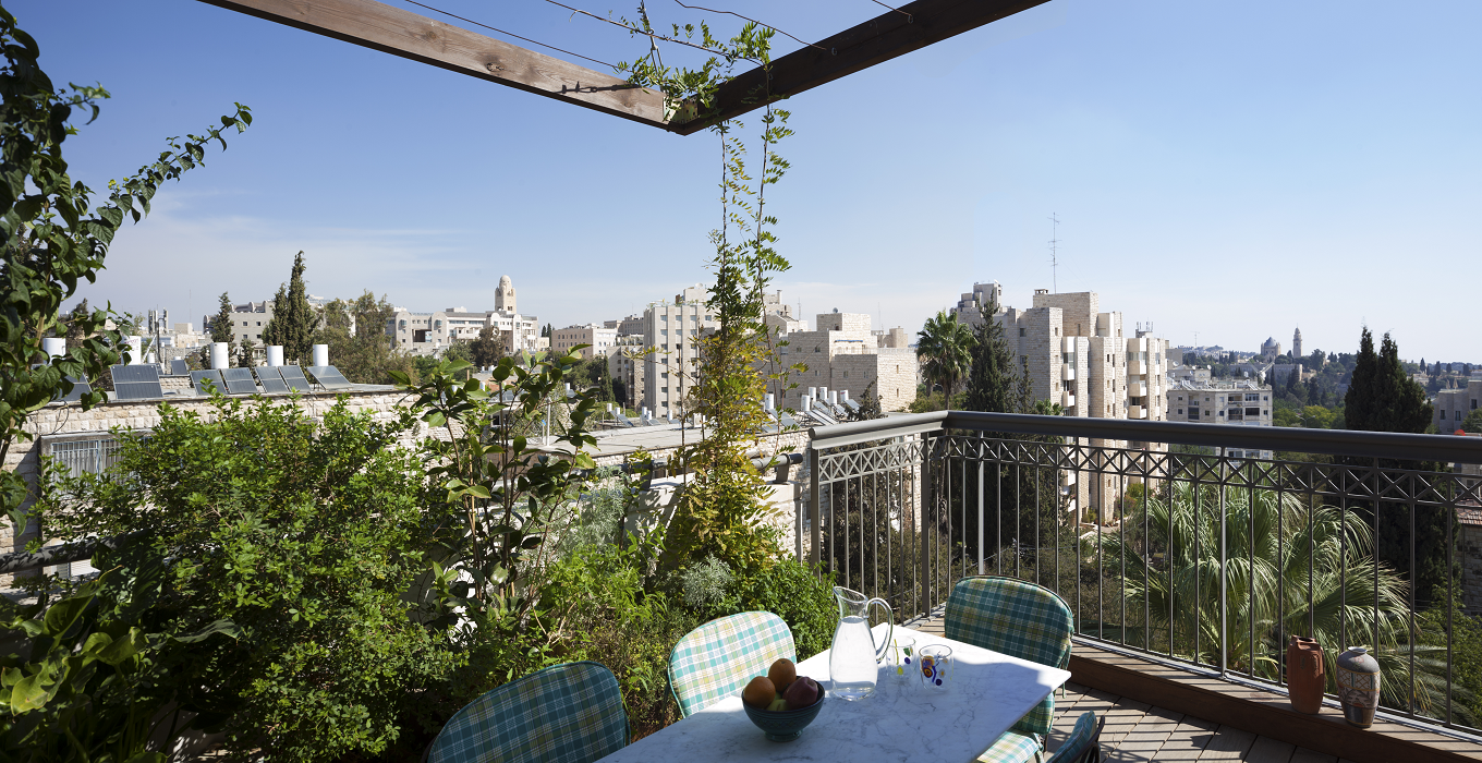 Love at first sight mini penthouse Talbieh Jerusalem Real Estate T&T